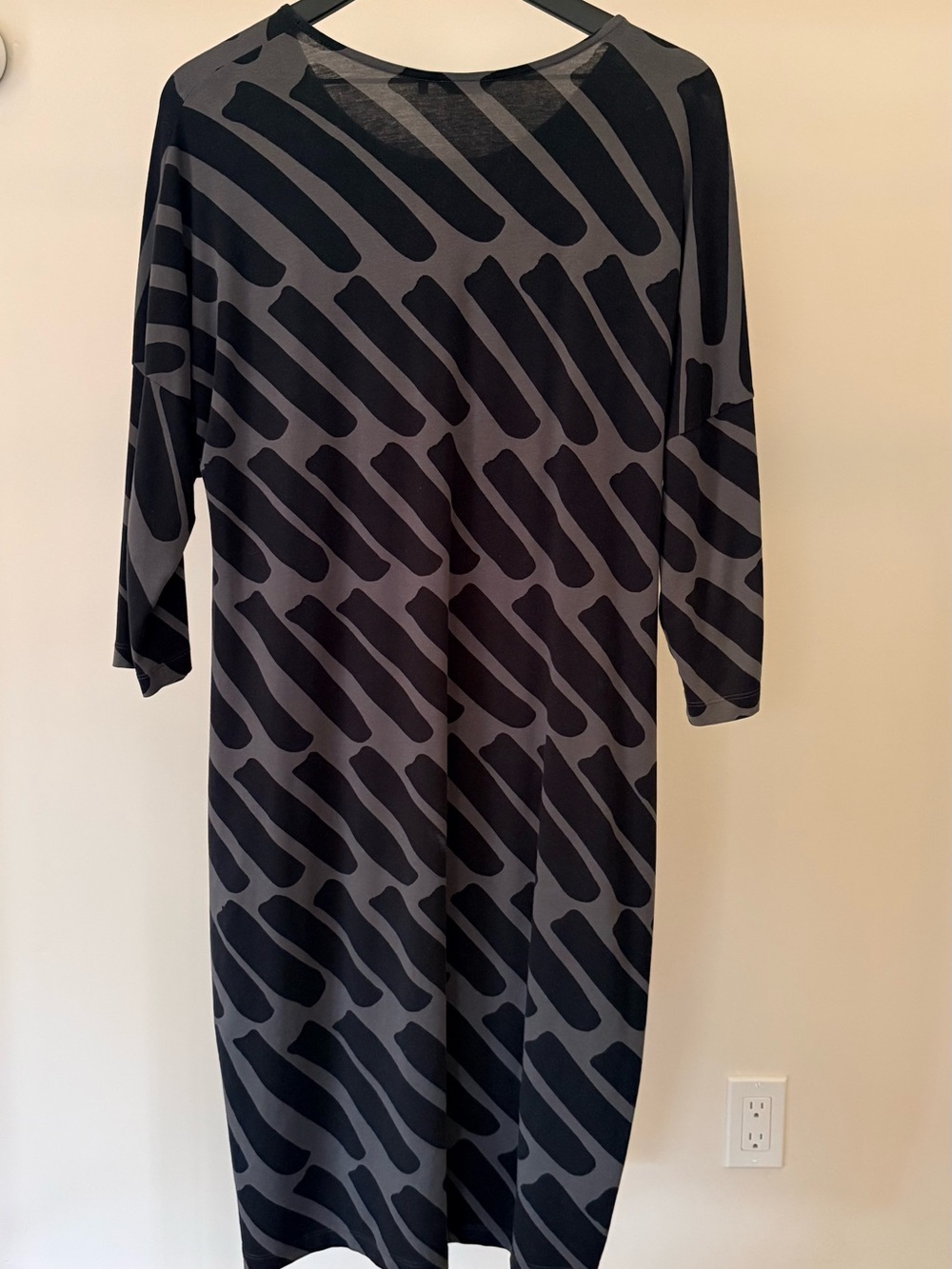 Marimekko ‘Presto’ Black & Gray Jersey Midi Dress with Abstract Print - Picture 2 of 13